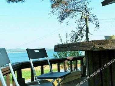 Whitehouse on The Hill Pension Taean