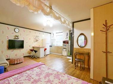 Yangpyeong Sansuhwa Pension