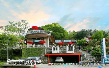 Kapyeong Chungpung Myeongwaul Pension