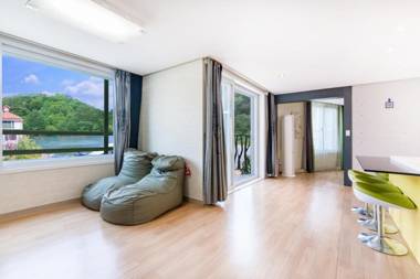 Gapyeong Applerotgi Pension