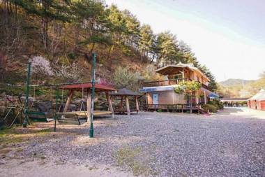 Yangpyeong Adeulbawi Pension