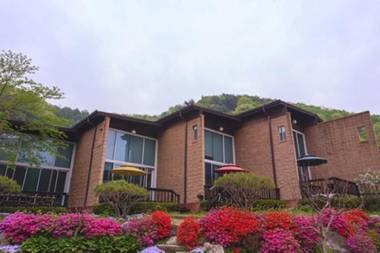 Yangpyeong Mountain Valley Pension