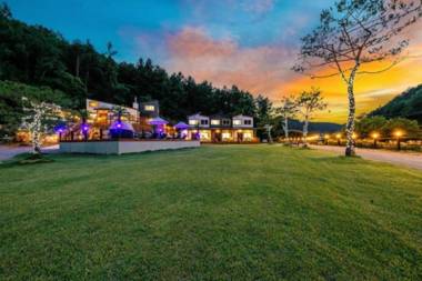 Yangpyeong Rosedale Pension