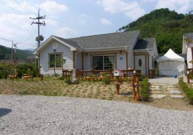 Yangpyeong Undam Mir Pension