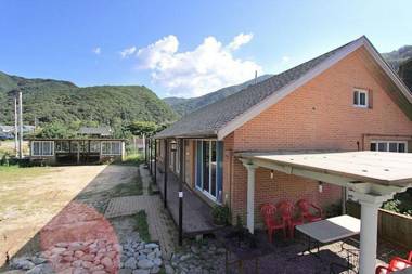 Gapyeong Yumyeongsan Haneularae Pension