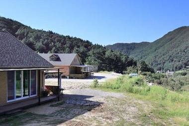 Gapyeong Yumyeongsan Haneularae Pension