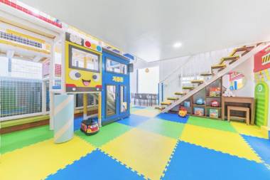 Gapyeong Mountain High Kids Poolvilla