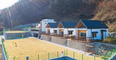 Yangpyeong pyeonahnhagae pet pension