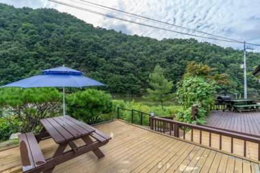 Boeun Supsogui Hayan Pension