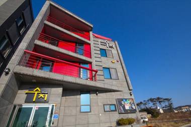 Daecheon Suji Pension