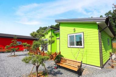 Boryeong (Muchangpo) Hyuan Pension