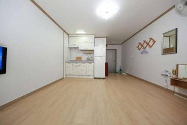 Boryeong Jungang Pension