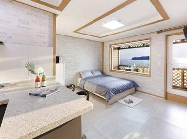 Boryeong Sunset Light pension