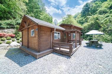 Danyang Sobaeksan Tongnamu Pension