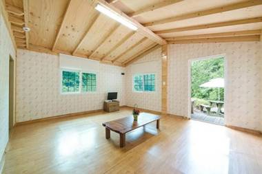 Danyang Sobaeksan Tongnamu Pension