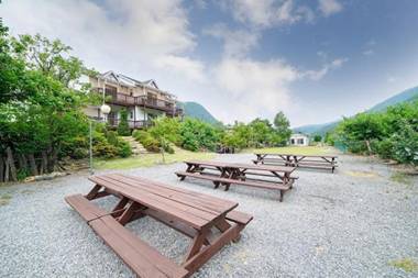 Danyang Riverside Morning Pension