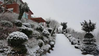 Danyang Fragrant Tree Pension