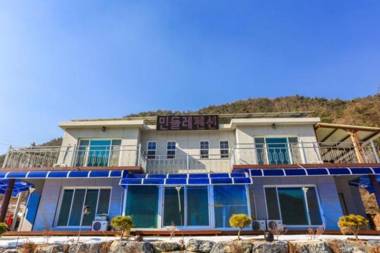 Danyang dandelion pension