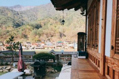 Danyang Danyangjeong Hanok Pension