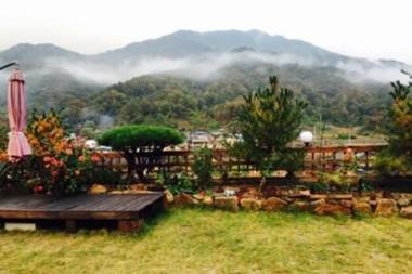 Danyang Danyangjeong Hanok Pension