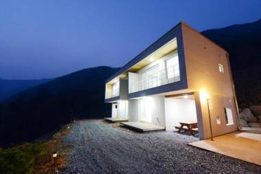 Danyang Avichae Pension