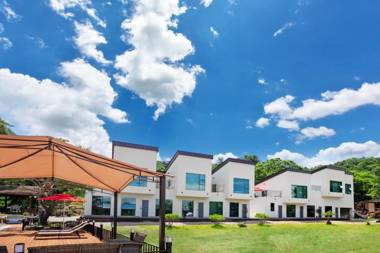 Gapyeong Haren Pool Villa