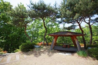 Gapyeong Edensia Byuljang Pension