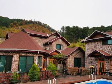 Gapyeong hatteuneun supsok pension