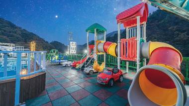 Gapyeong shinbi kids poolvilla