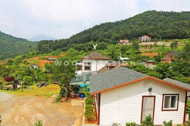 Gapyeong Cheongpyeong White Pension