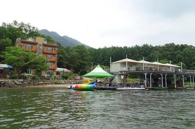 Gapyeong Sanwullo Water Leisure Pension