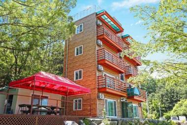 Gapyeong Sanwullo Water Leisure Pension