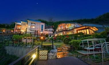 Gapyeong Neabey Cloud Pension