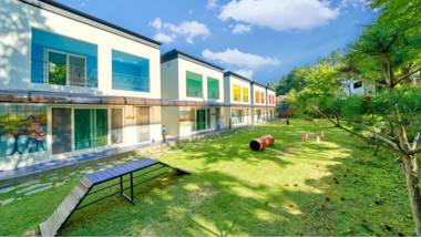 Gapyeong Himong Aegyeon Poolvilla Pension