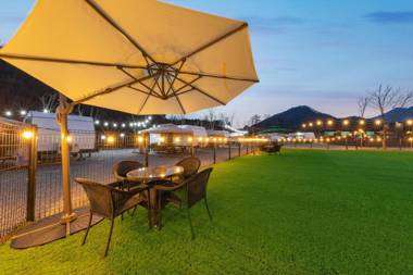 Gapyeong Dog Land Caravan