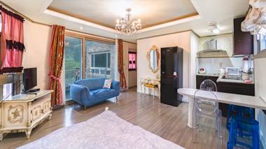 Gapyeong Hillhouse Pension