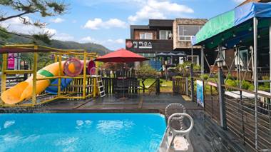 Gapyeong Hillhouse Pension