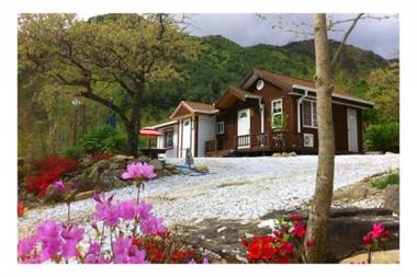 Jeongseon Gariwangsan Story Pension