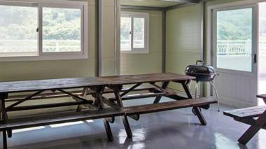 Tongyeong chuckpo sunshine pension