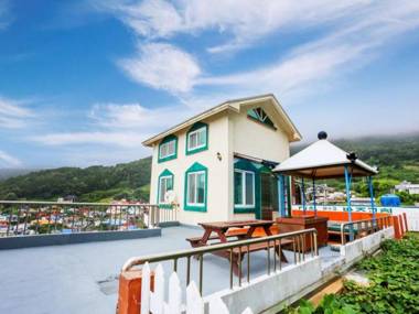 Tongyeong Tiberias Pension