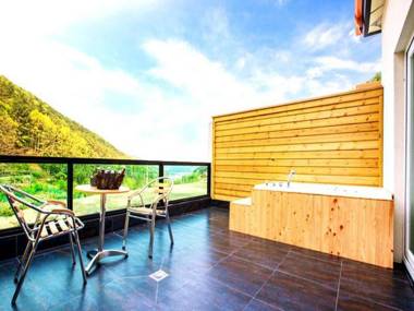 Tongyeong Hue Spa Pension