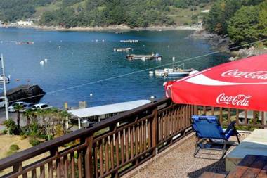 Tongyeong Sea and Poet Pension