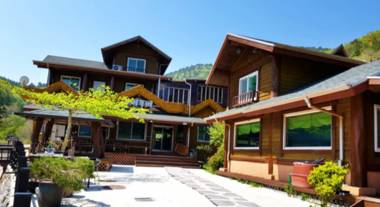 Tongyeong Kume Pume Pension