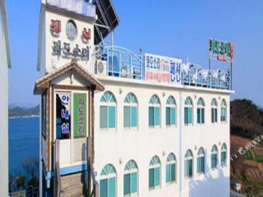 Tongyeong Padosori Pension