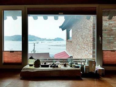 Tongyeong Geobukseon Hotel