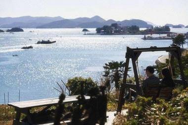 Tongyeong MongDol House