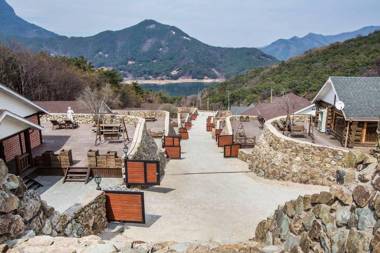 JK Shim Hotel & Resort