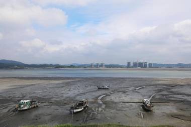 Seocheon Geumgang Beach