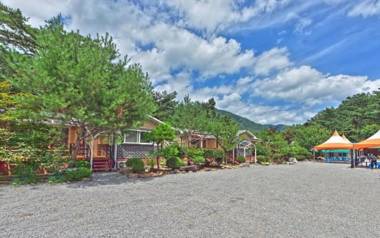 Youngwol Waseok You and I Pension