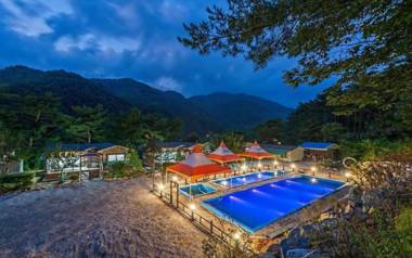 Youngwol Waseok You and I Pension